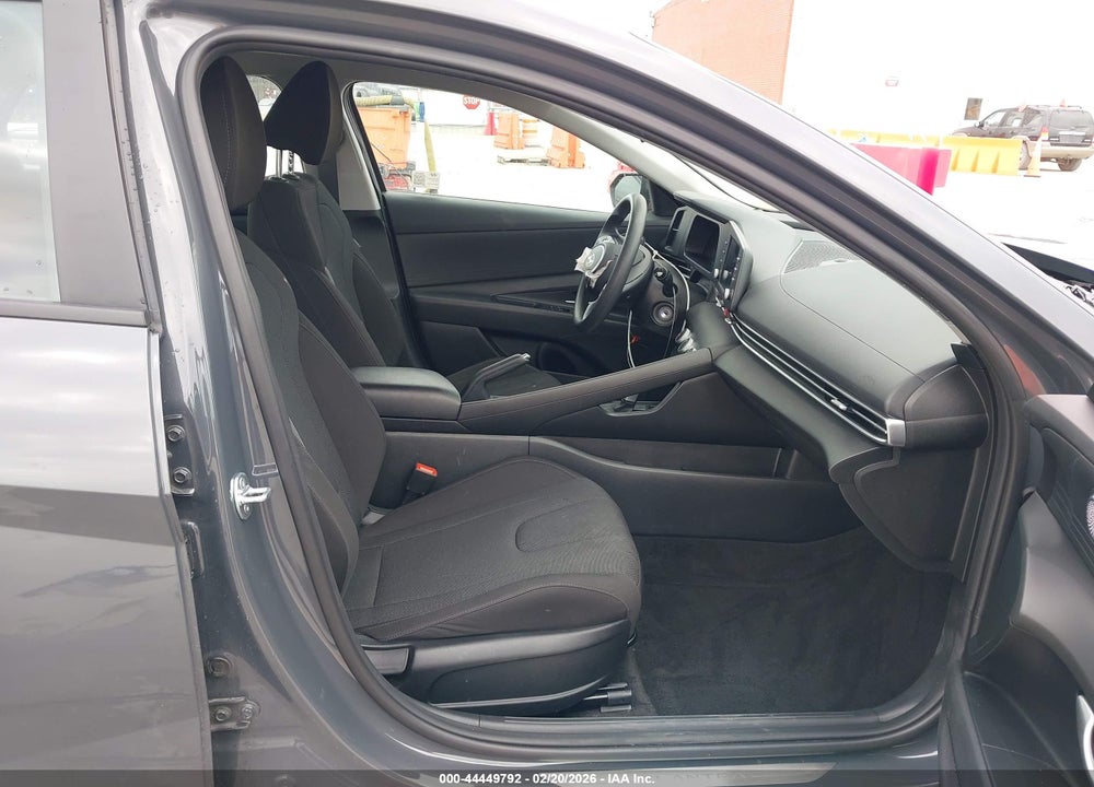 2024 HYUNDAI ELANTRA SE VIN: KMHLL4DG2RU851544