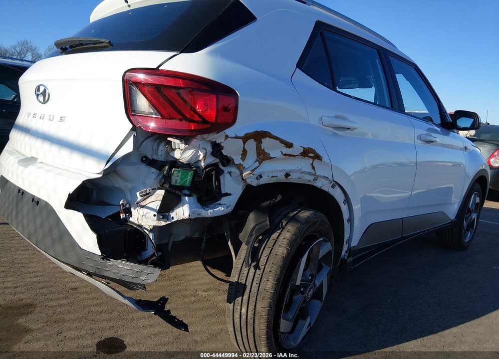 2023 HYUNDAI VENUE SEL VIN: KMHRC8A38PU242121