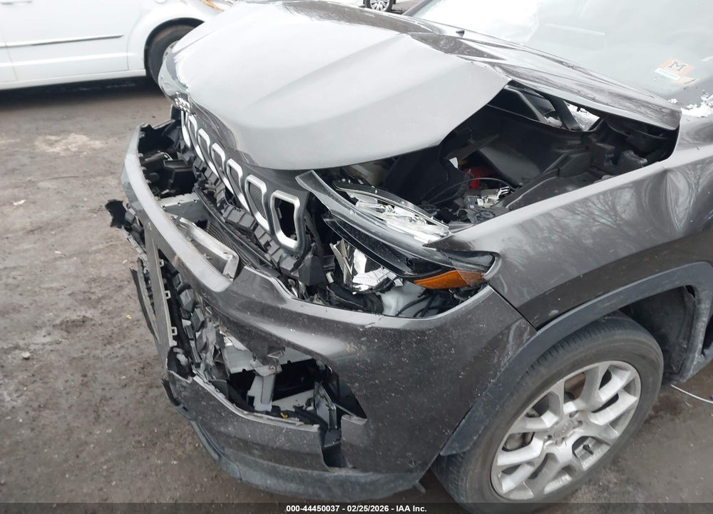 2022 JEEP COMPASS LATITUDE LUX 4X4 VIN: 3C4NJDFB1NT117535