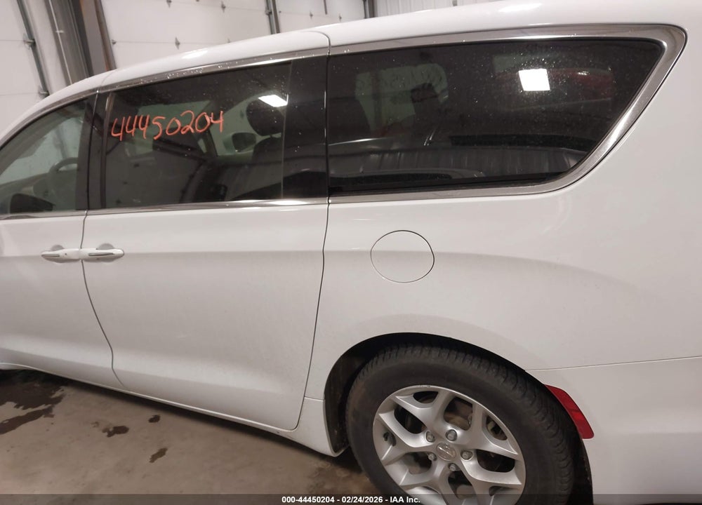 2019 CHRYSLER PACIFICA TOURING PLUS VIN: 2C4RC1FG3KR604644