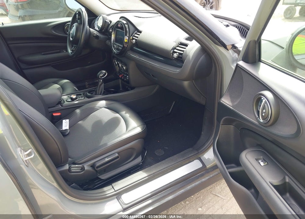 2018 MINI CLUBMAN COOPER VIN: WMWLU1C56J2F29294