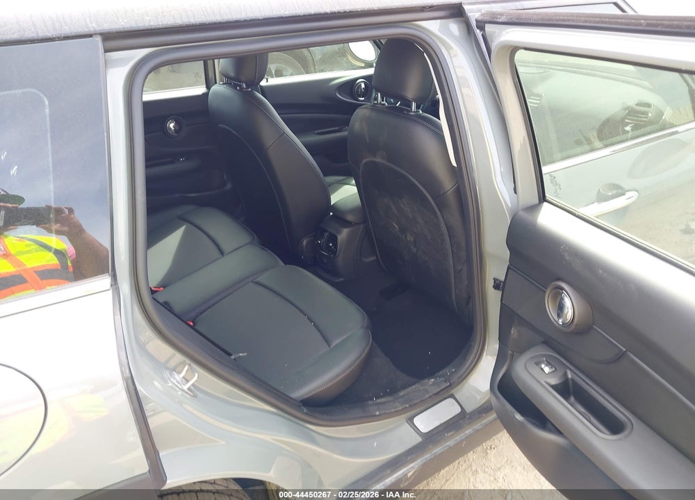 2018 MINI CLUBMAN COOPER VIN: WMWLU1C56J2F29294