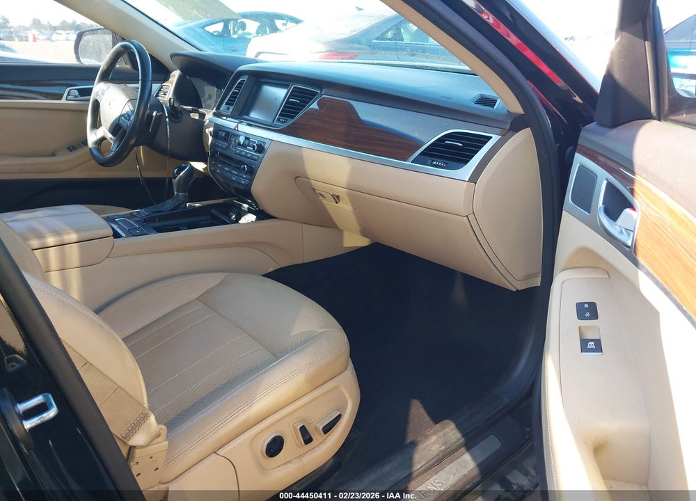 2016 HYUNDAI GENESIS 3.8 VIN: KMHGN4JE4GU132470