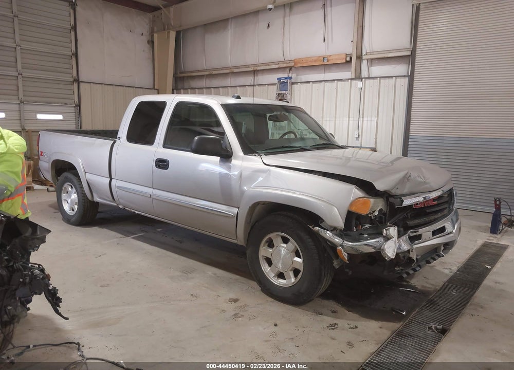 2005 GMC SIERRA 1500 SLT VIN: 2GTEK19B551238464