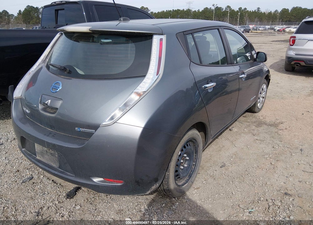 2015 NISSAN LEAF S VIN: 1N4AZ0CP7FC325518