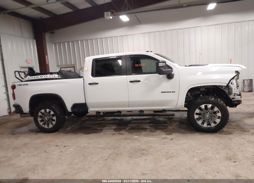 2021 CHEVROLET SILVERADO 2500HD 4WD  STANDARD BED CUSTOM VIN: 1GC4YMEY0MF282529