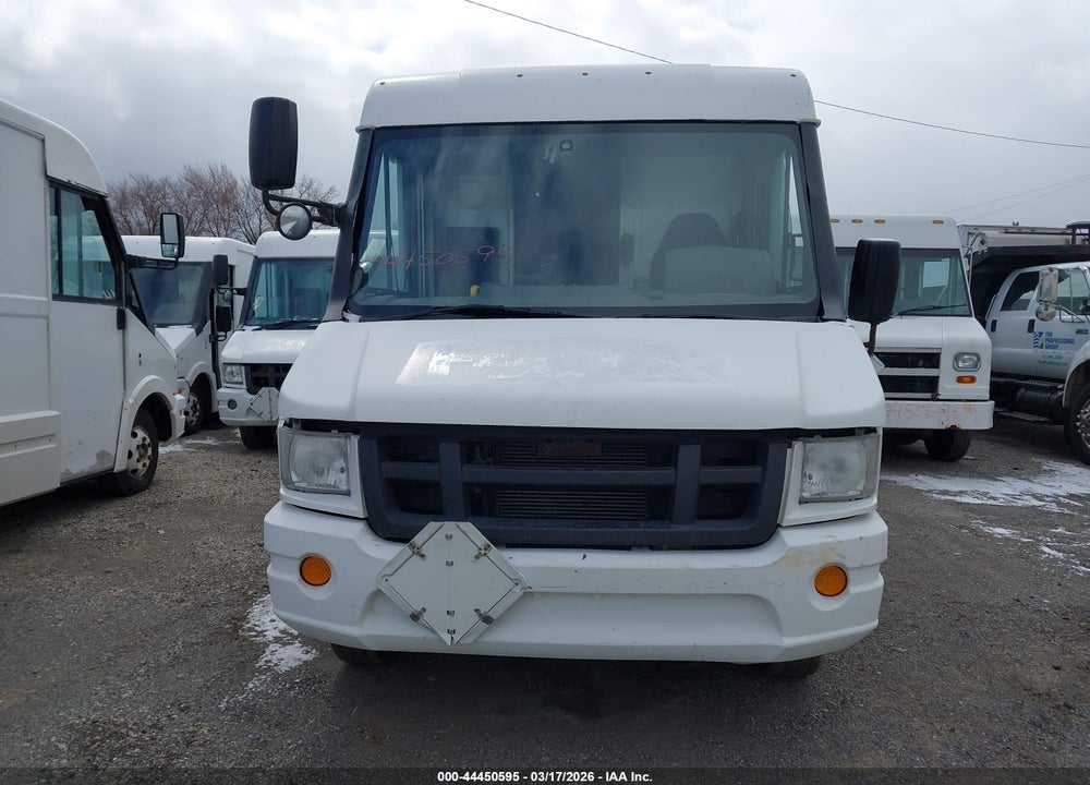 2013 ISUZU COMMERCIAL VAN VIN: JALB4T178D7W01632