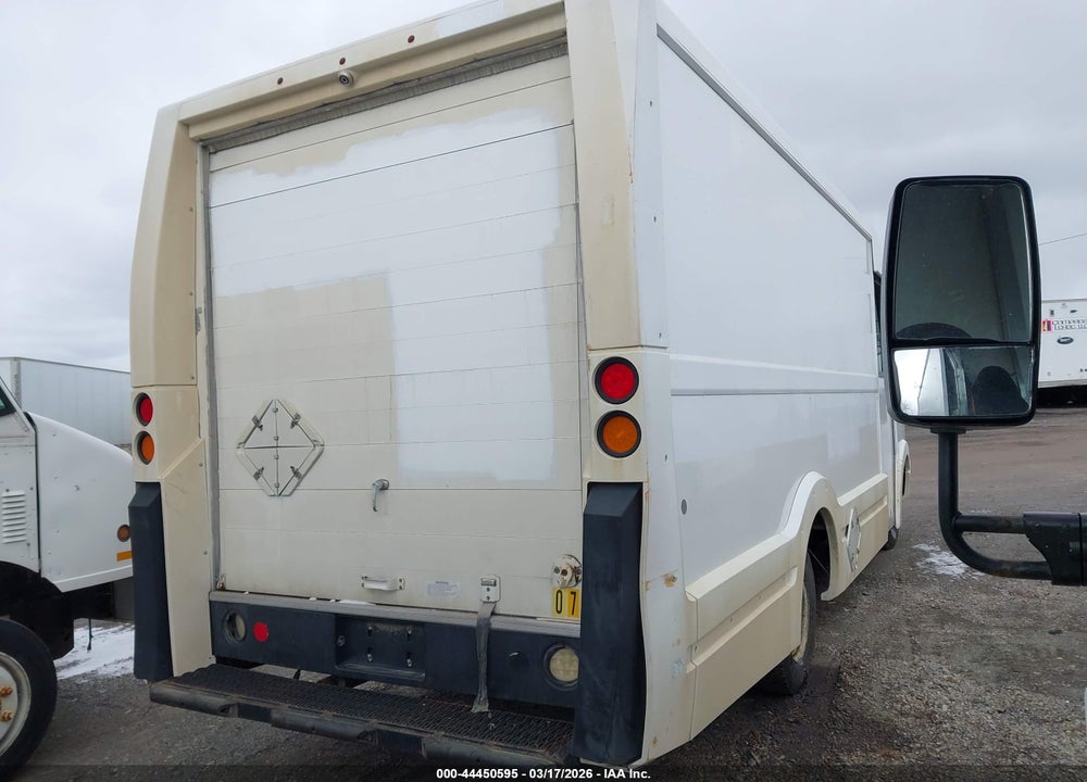 2013 ISUZU COMMERCIAL VAN VIN: JALB4T178D7W01632
