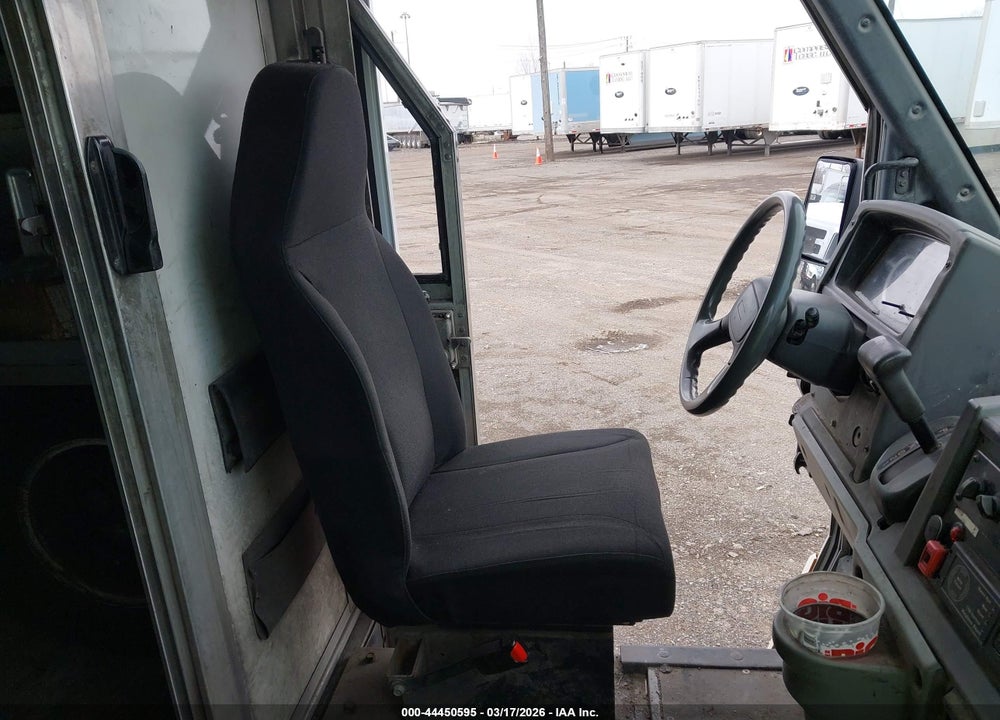 2013 ISUZU COMMERCIAL VAN VIN: JALB4T178D7W01632