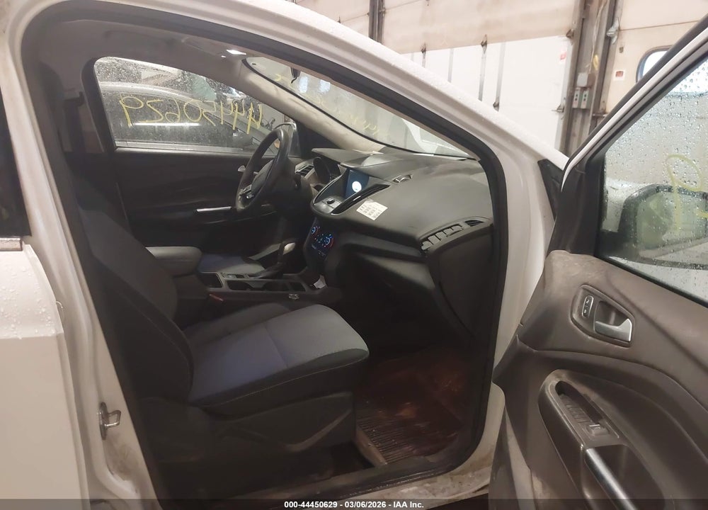 2019 FORD ESCAPE SE VIN: 1FMCU9GD8KUC37034