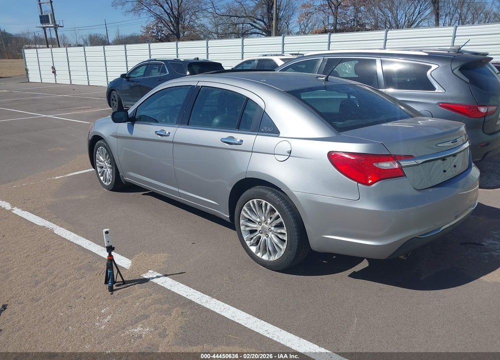 2013 CHRYSLER 200 LIMITED VIN: 1C3CCBCG2DN520948