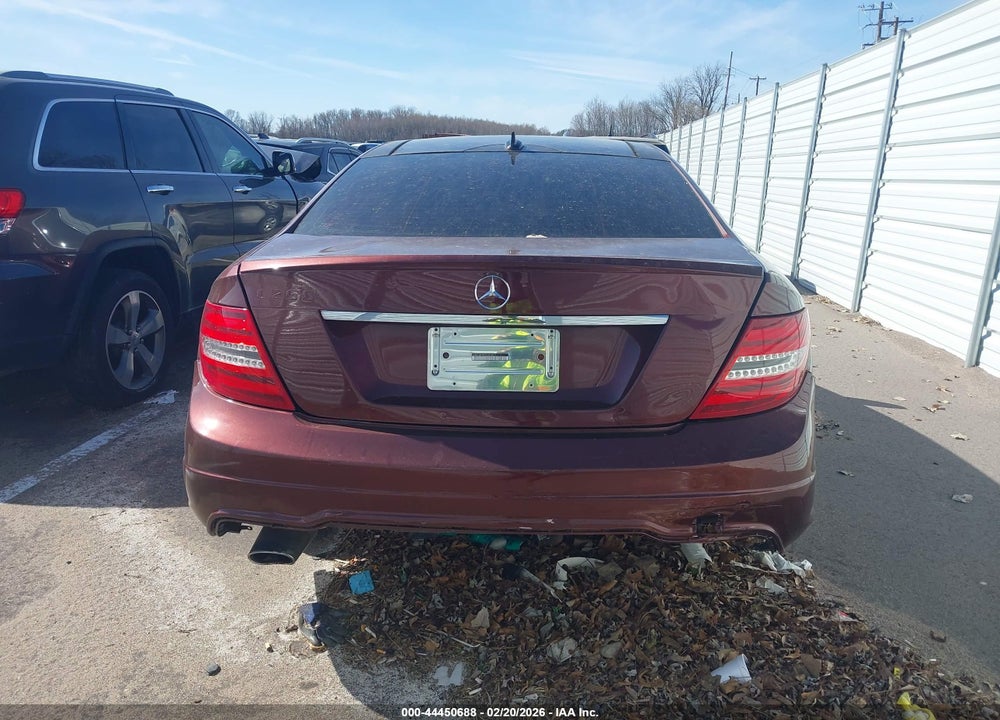 2015 MERCEDES-BENZ C 250 VIN: WDDGJ4HB5FG355812