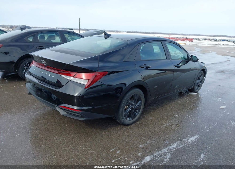 2022 HYUNDAI ELANTRA SEL VIN: KMHLM4AG2NU291388