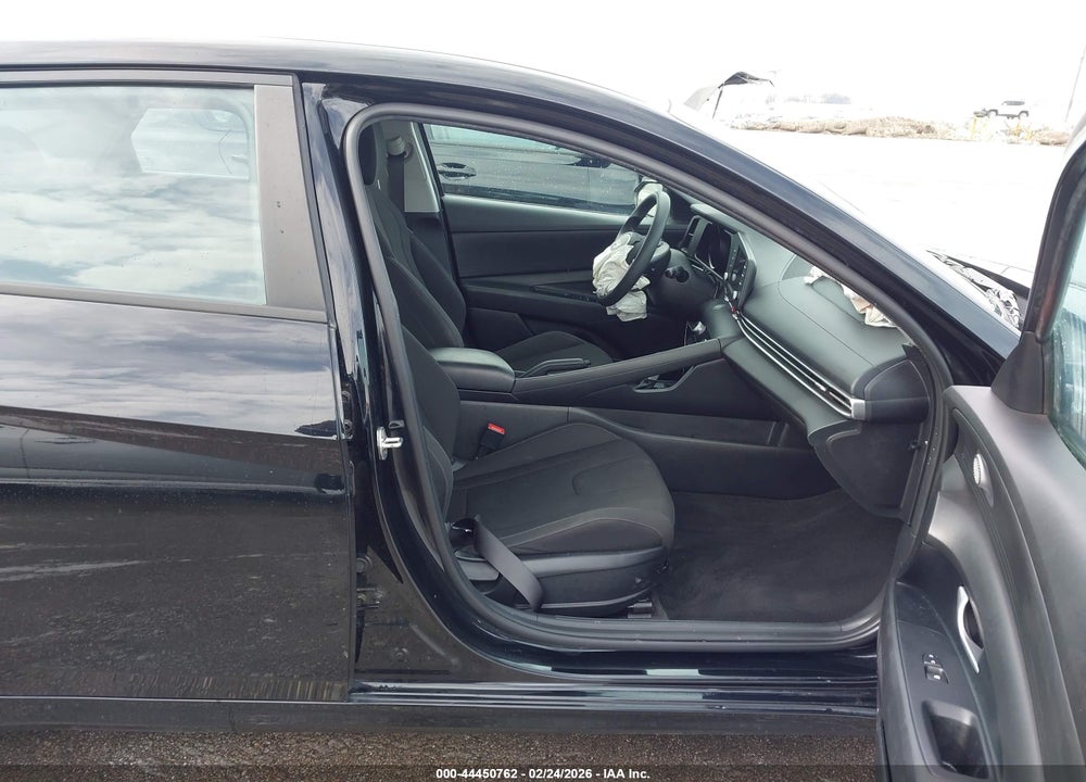2022 HYUNDAI ELANTRA SEL VIN: KMHLM4AG2NU291388