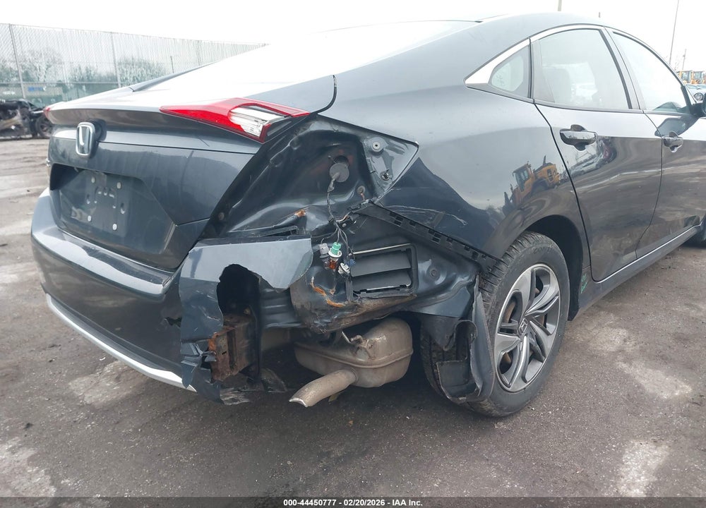 2019 HONDA CIVIC LX VIN: 2HGFC2F68KH508838