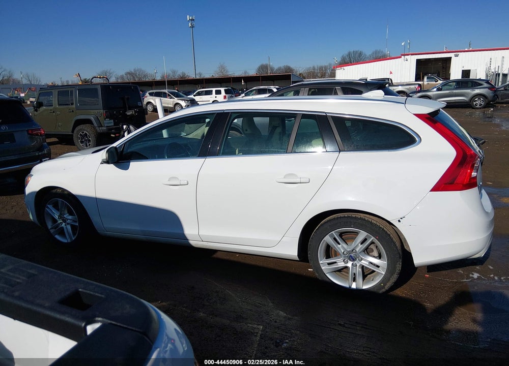 2015 VOLVO V60 T5 PREMIER PLUS VIN: YV140MEC9F1197355