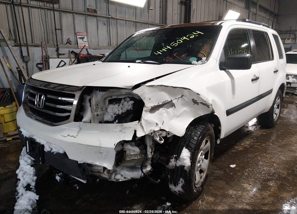 2014 HONDA PILOT LX VIN: 5FNYF4H21EB022192