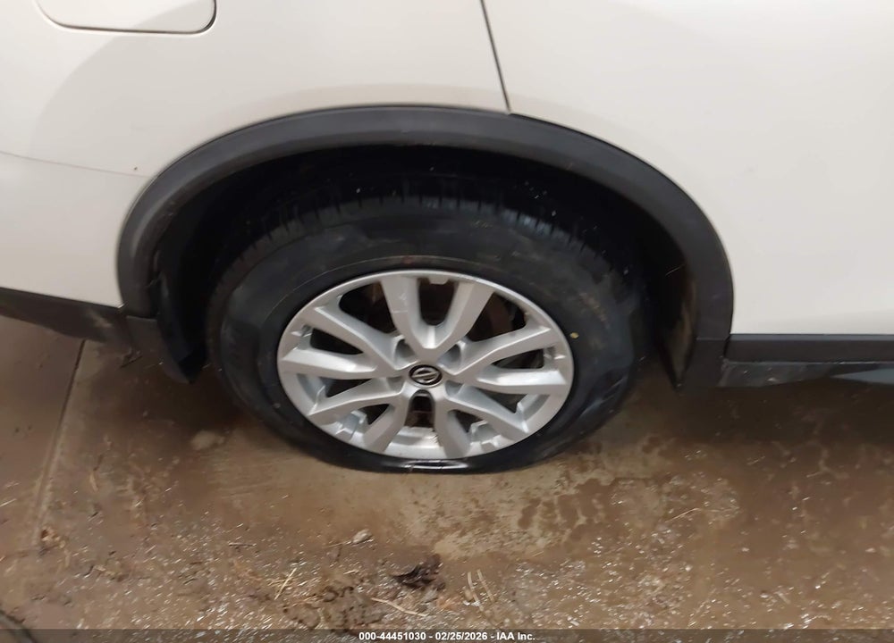2018 NISSAN ROGUE SV VIN: JN8AT2MV9JW352235