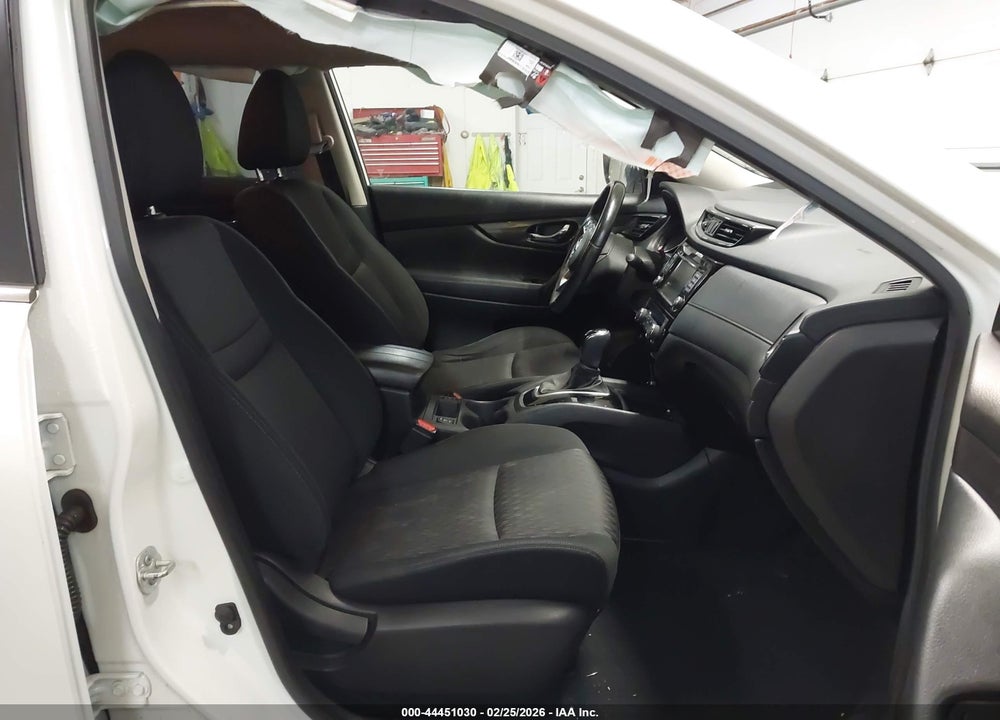 2018 NISSAN ROGUE SV VIN: JN8AT2MV9JW352235
