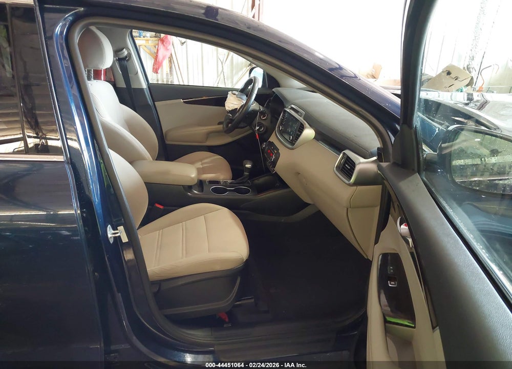 2019 KIA SORENTO 2.4L LX VIN: 5XYPGDA30KG546935