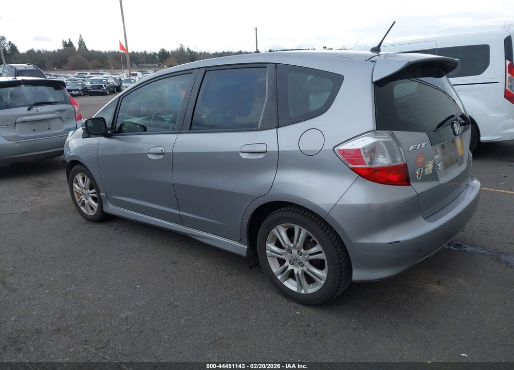2010 HONDA FIT SPORT VIN: JHMGE8H45AC015985