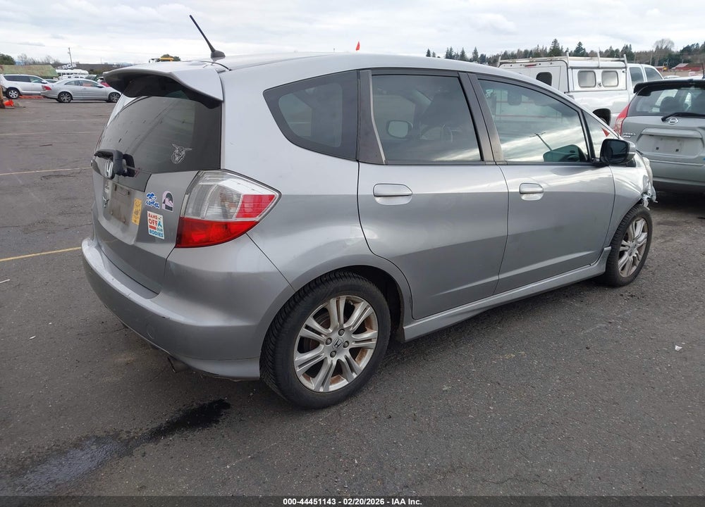 2010 HONDA FIT SPORT VIN: JHMGE8H45AC015985