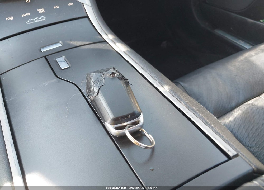 2013 LINCOLN MKZ HYBRID VIN: 3LN6L2LUXDR807574