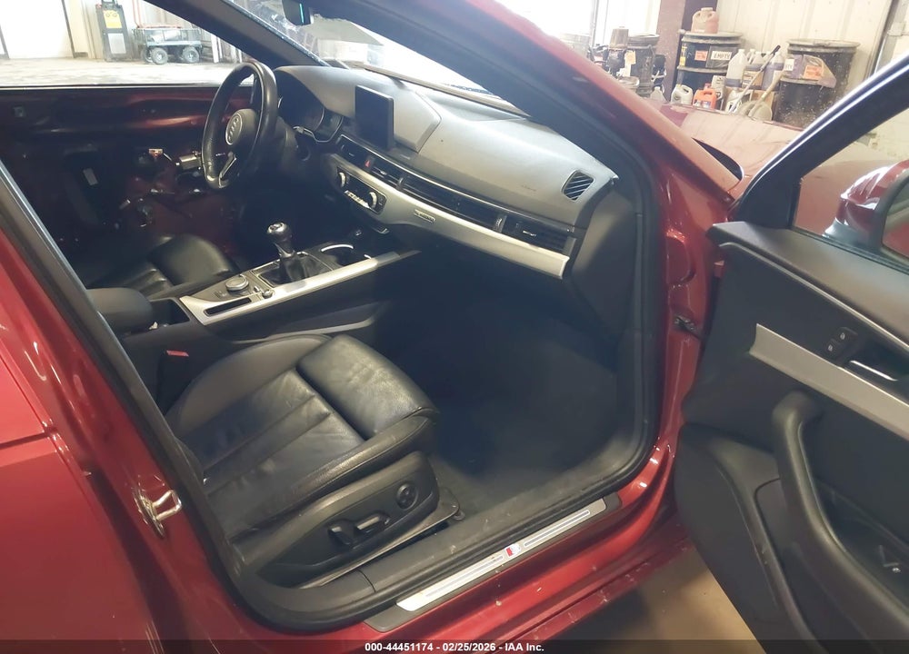 2018 AUDI A4 2.0T PREMIUM/2.0T TECH PREMIUM VIN: WAUNNAF41JA030687