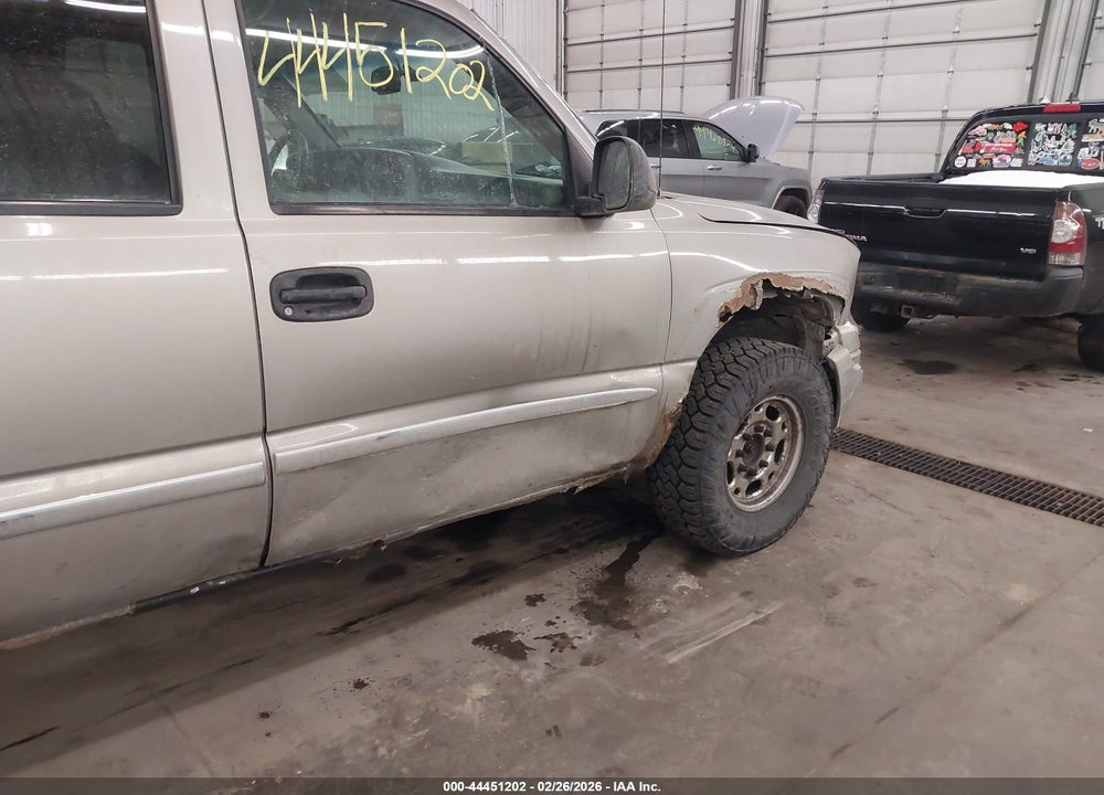2003 GMC SIERRA 1500HD SLT VIN: 1GTGK13U33F192240
