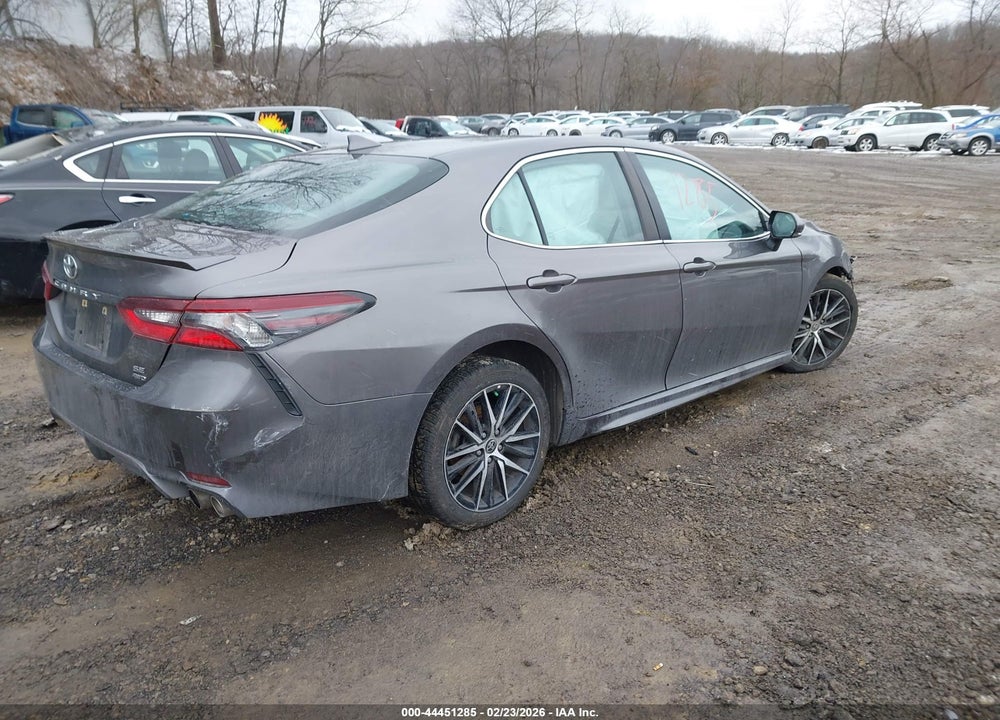 2021 TOYOTA CAMRY SE AWD VIN: 4T1G11BK1MU037195