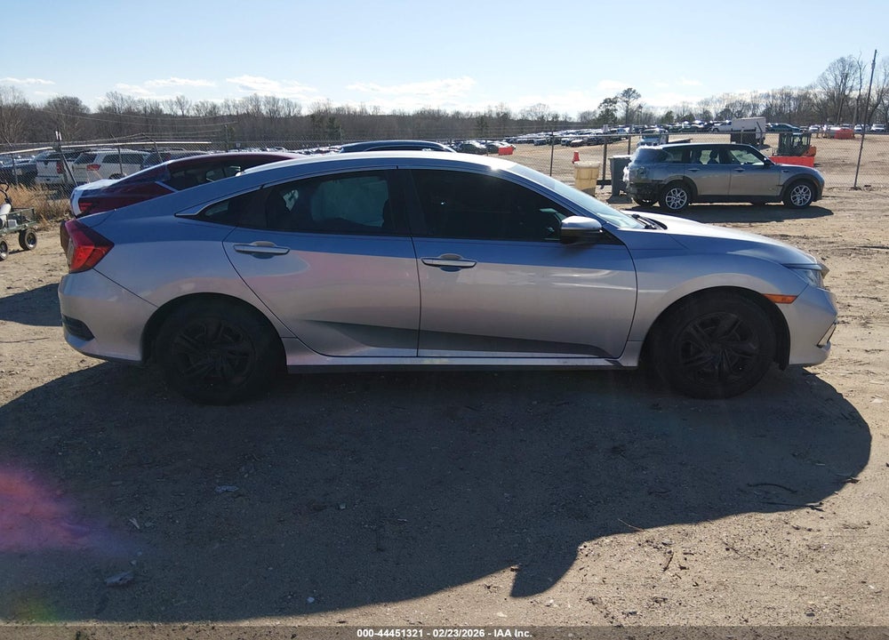 2019 HONDA CIVIC LX VIN: 2HGFC2F64KH570186