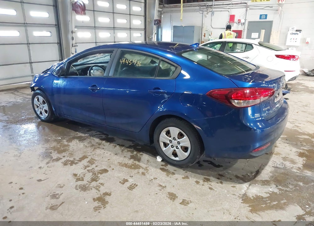 2018 KIA FORTE LX VIN: 3KPFK4A75JE189051