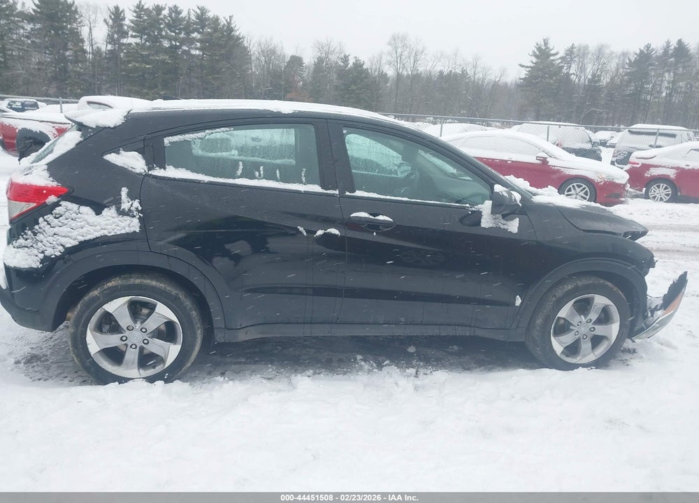 2020 HONDA HR-V AWD LX VIN: 3CZRU6H37LM737530
