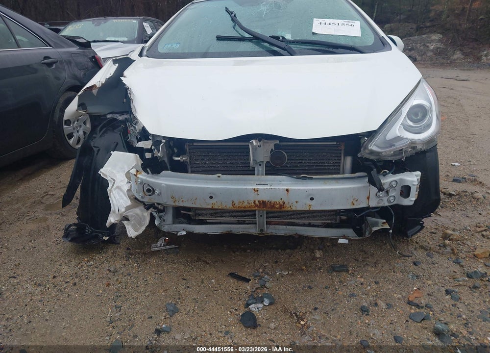 2015 TOYOTA PRIUS C TWO VIN: JTDKDTB38F1102039