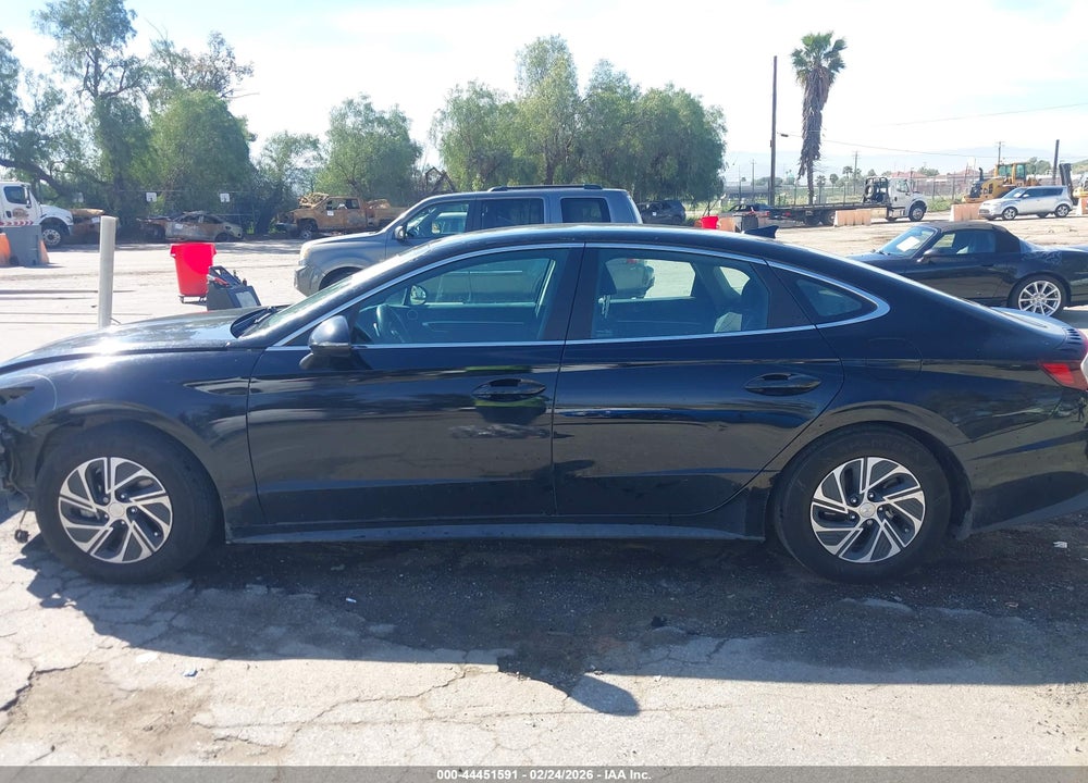 2021 HYUNDAI SONATA BLUE VIN: KMHL24JJ4MA023802