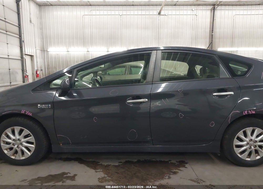 2013 TOYOTA PRIUS PLUG-IN VIN: JTDKN3DP2D3040653