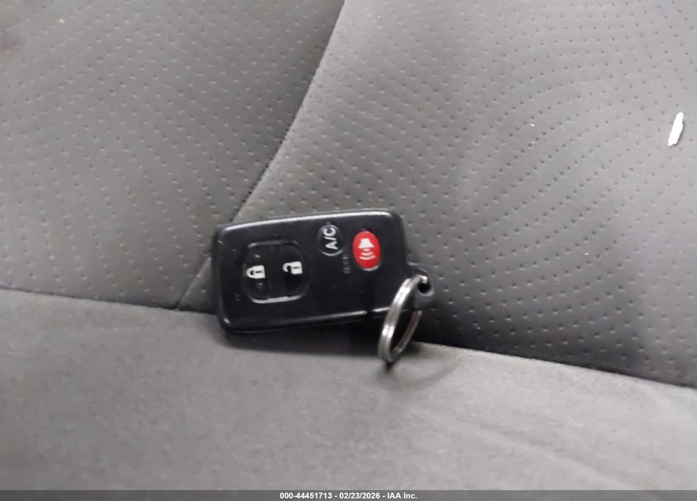 2013 TOYOTA PRIUS PLUG-IN VIN: JTDKN3DP2D3040653