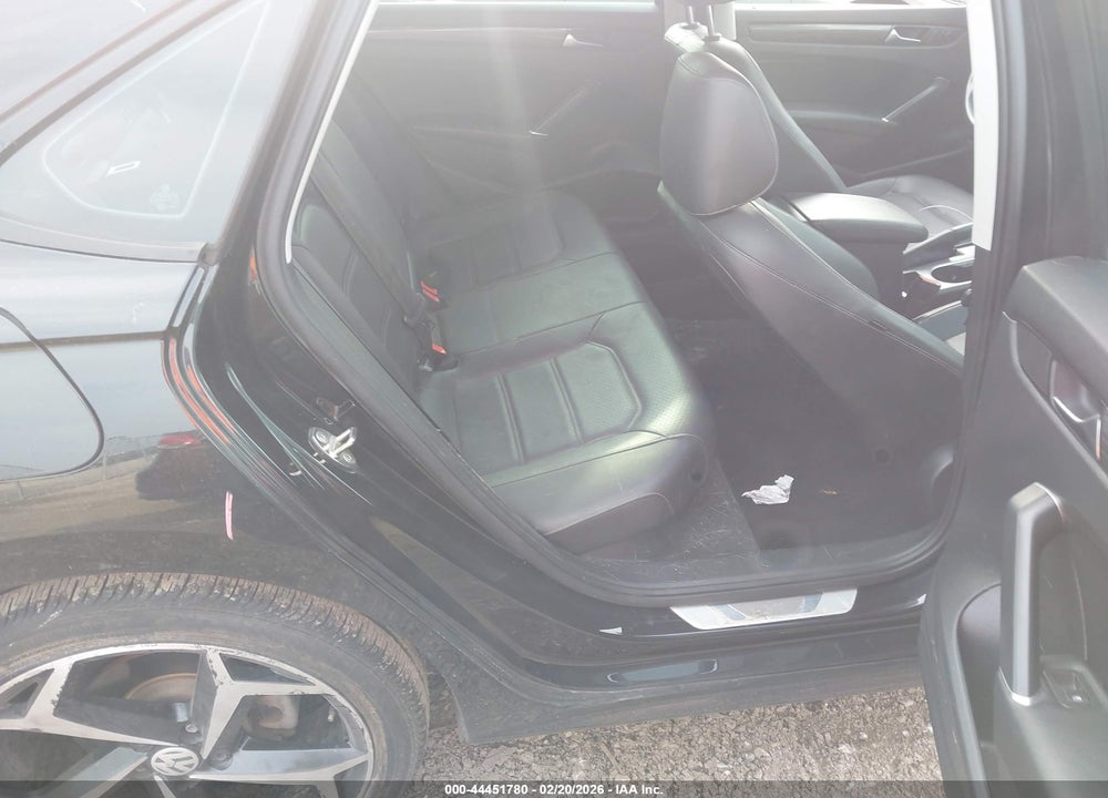 2020 VOLKSWAGEN PASSAT 2.0T R-LINE VIN: 1VWMA7A38LC025910