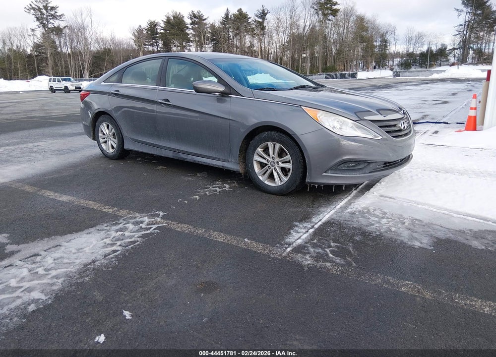 2014 HYUNDAI SONATA GLS VIN: 5NPEB4AC8EH903832