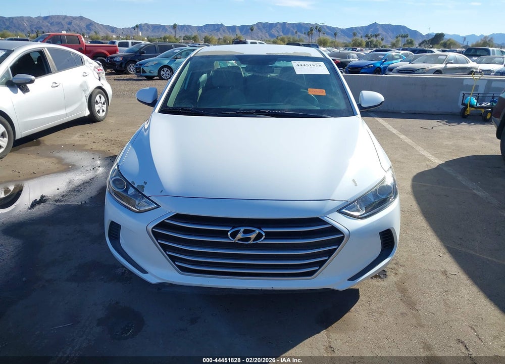 2018 HYUNDAI ELANTRA SE VIN: 5NPD74LF9JH276654