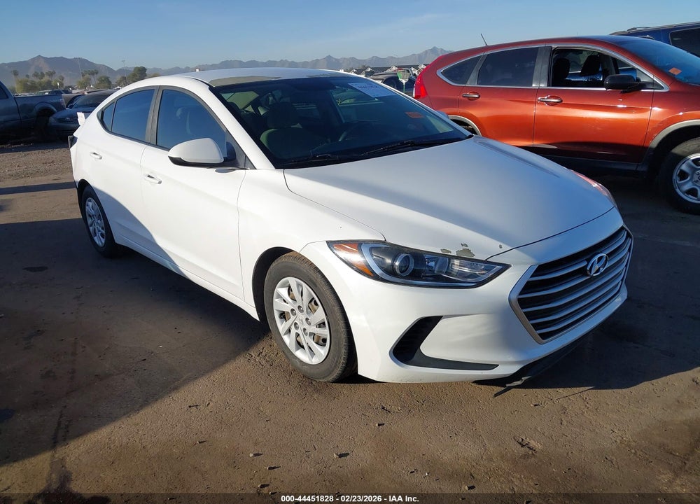 2018 HYUNDAI ELANTRA SE VIN: 5NPD74LF9JH276654