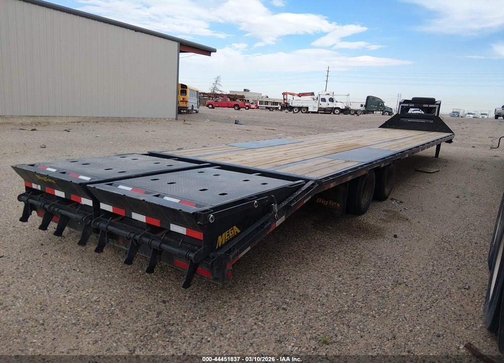 2026 BIG TEX TRAILER CO INC FLATBED GOOSENECK TRAILER VIN: 16V3F4827T6453580