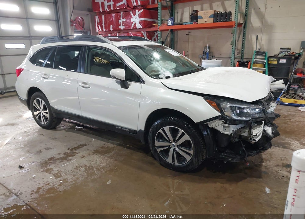 2018 SUBARU OUTBACK 2.5I LIMITED VIN: 4S4BSANC6J3276545