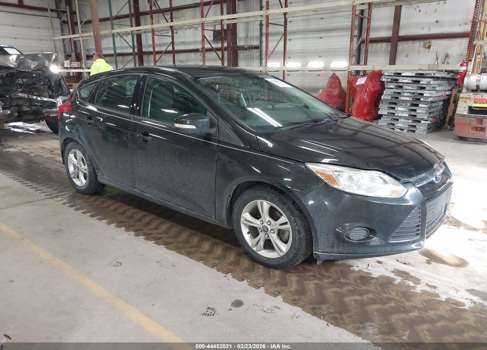 2014 FORD FOCUS SE VIN: 1FADP3K2XEL105489