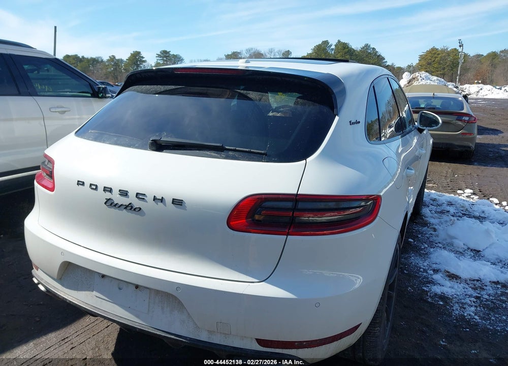 2018 PORSCHE MACAN TURBO VIN: WP1AF2A56JLB70659