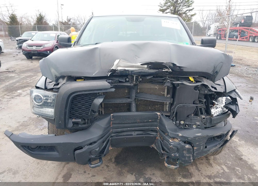 2020 RAM 1500 CLASSIC WARLOCK  4X4 6'4 BOX VIN: 1C6RR7GG8LS107015