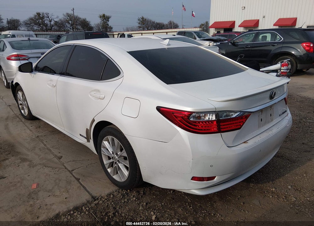 2014 LEXUS ES 300H VIN: JTHBW1GG2E2074174