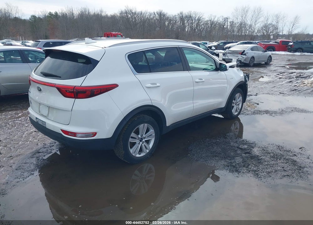2019 KIA SPORTAGE LX VIN: KNDPMCAC2K7552414