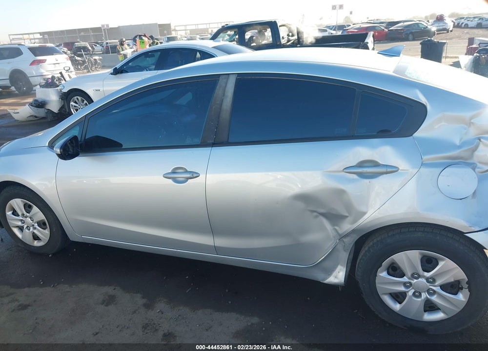 2016 KIA FORTE LX VIN: KNAFK4A65G5495918