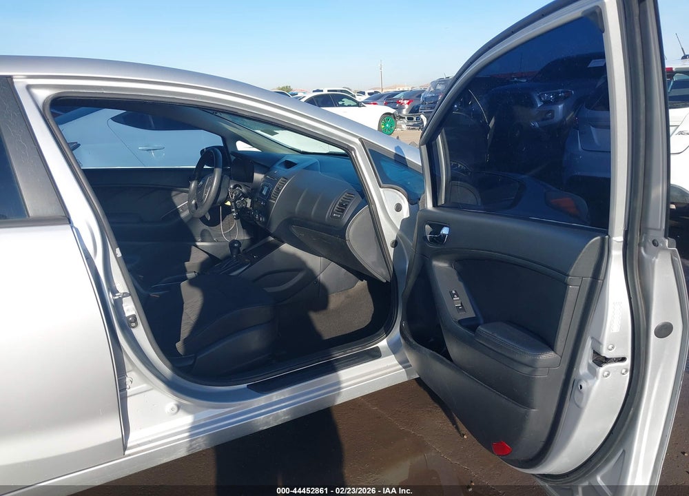 2016 KIA FORTE LX VIN: KNAFK4A65G5495918